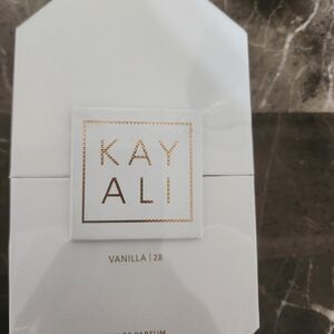 KAY ALI Vanilla 28 Women's Accessory - White & Gold Accent